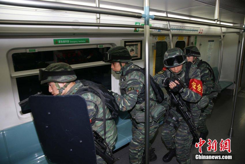 关于中原雪豹队鏖战塞外暴熊队，自行车联赛火力全开，转换速度占优。逆风翻盘的范本的信息