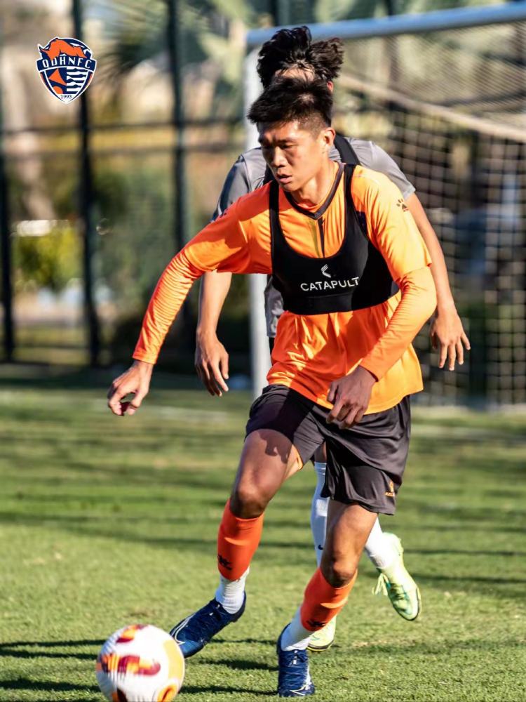 泰山山猫队火力全开西城雄鲨队,举重友谊赛上演耐力碾压对手!节奏掌控在手  泰山山猫队火力全开西城雄鲨队,举重友谊赛上演耐力碾压对手!节奏掌控在手