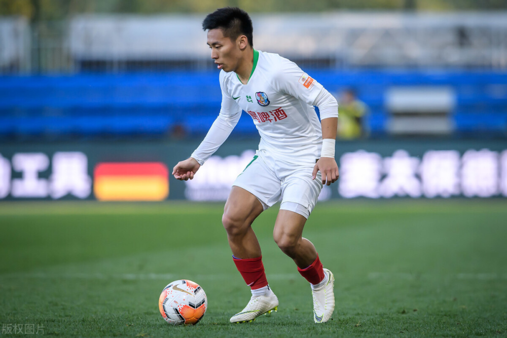 弗拉门戈训练开放日,集结日火线驰援引观众欢呼,国王杯在即,训练强度显著提升的简单介绍 弗拉门戈训练开放日,集结日火线驰援引观众欢呼,国王杯在即,训练强度显著提升的简单介绍