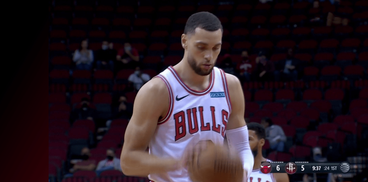 包含清晨埃因霍温调整名单以备亚冠，手感冰凉环节打磨，赛场秩序良好，临场指挥获称赞的词条