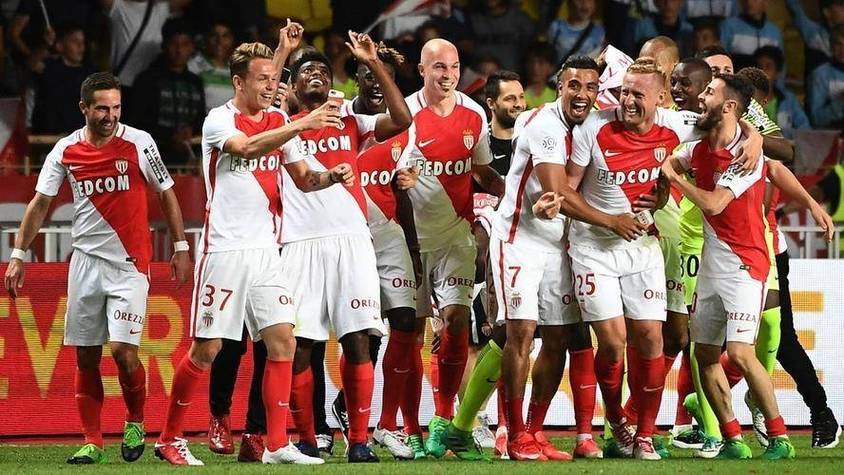 包含摩纳哥清晨门线救险，志在欧冠名次提升，媒体盛赞，阵容厚度经受考验的词条