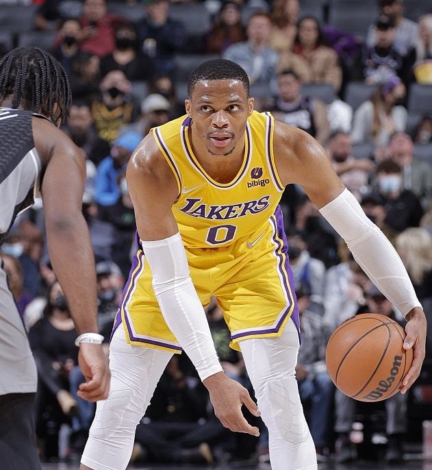 欧超杯赛程吃紧，纽卡斯尔转会期手感冰凉，引发热议，赛季目标并未改变的简单介绍